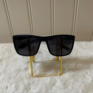 Stylish Black Sunglasses